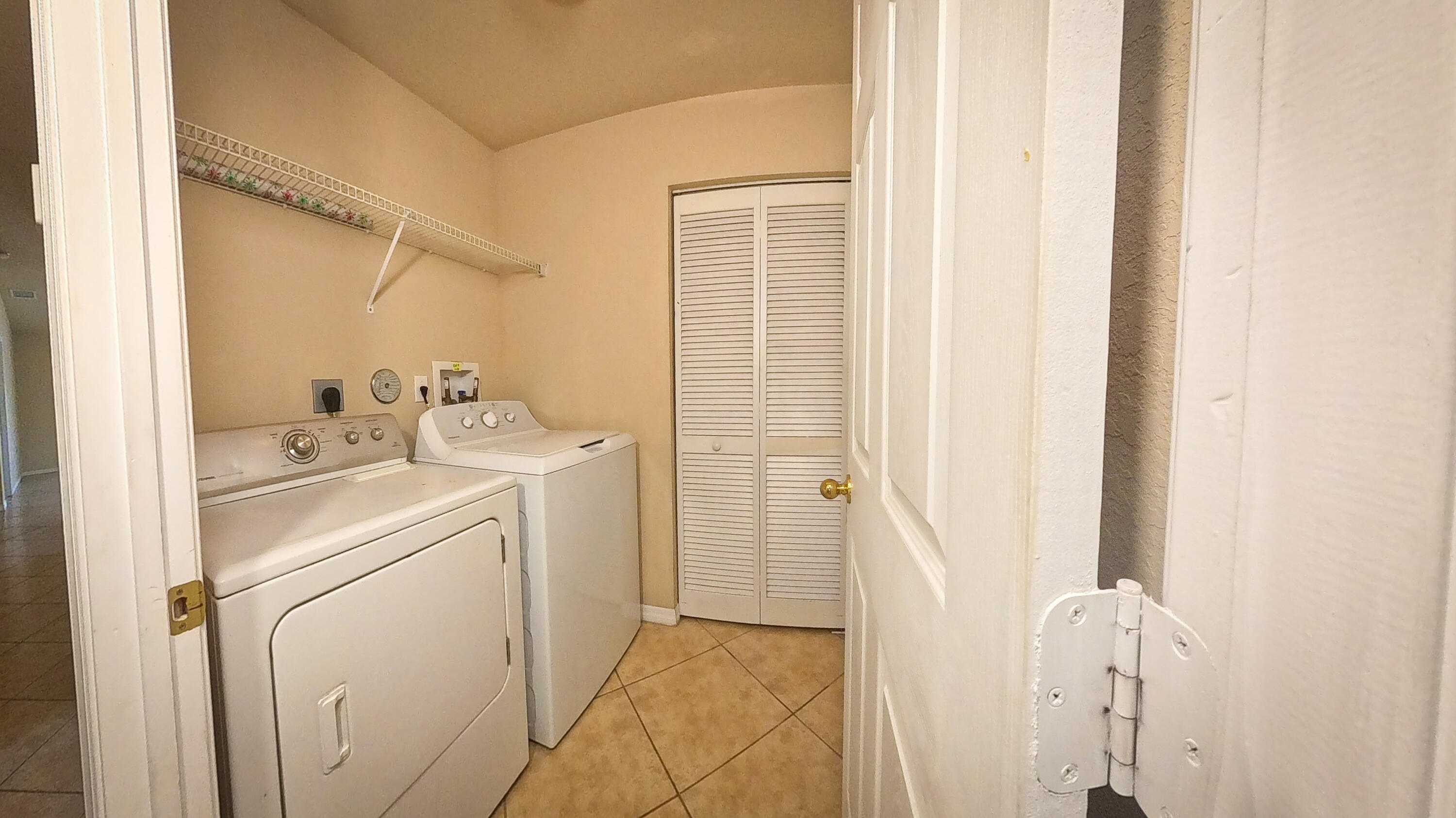 FOURTH  REPLAT OF PORTOFINO ISLES - Residential