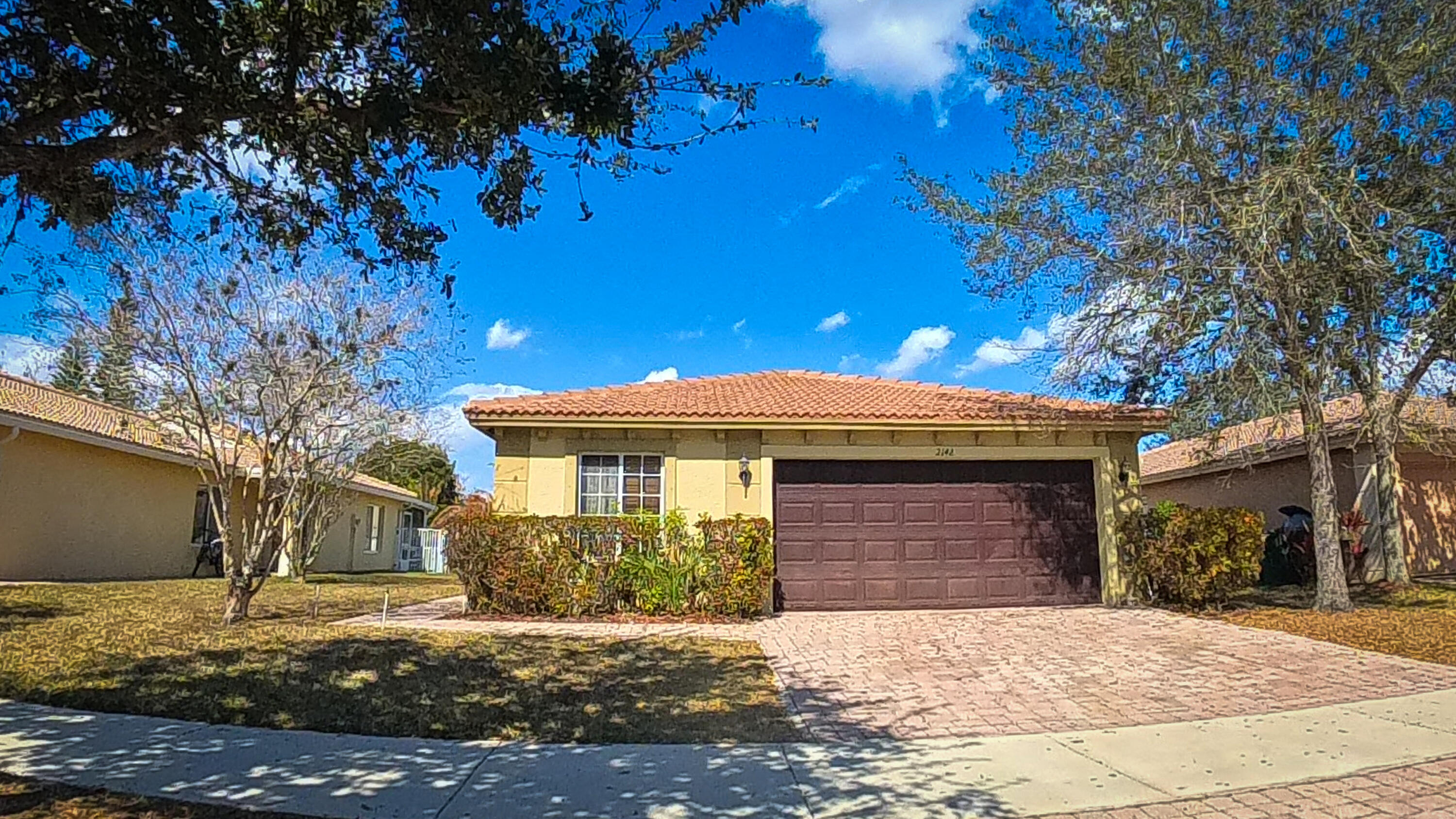 2142 SW Newport Isles Boulevard