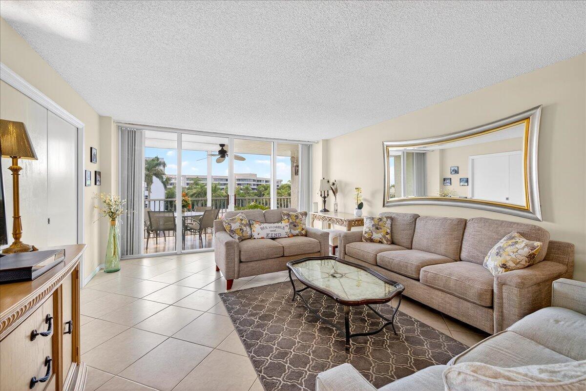 1 Harbourside Drive 3505