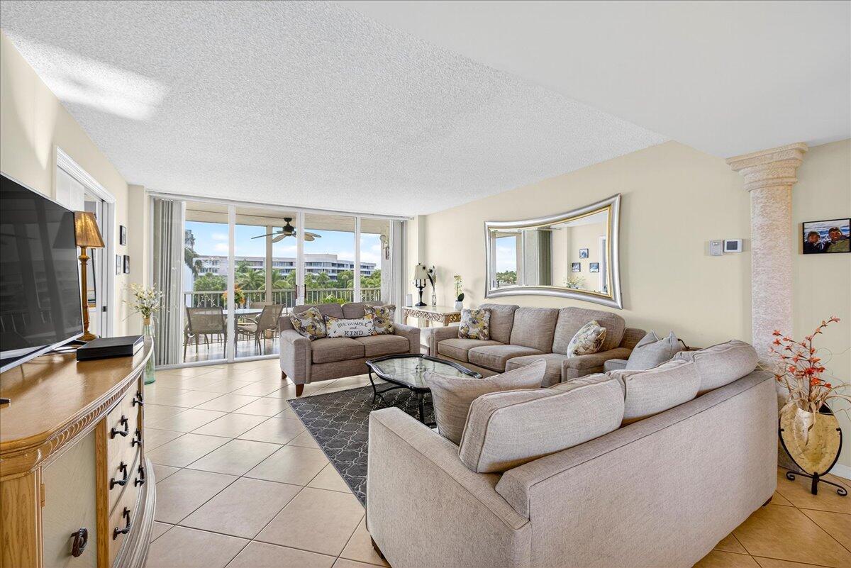 1 Harbourside Drive 3505