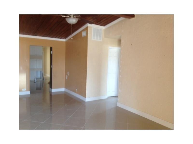 Delray Manors - Residential Lease