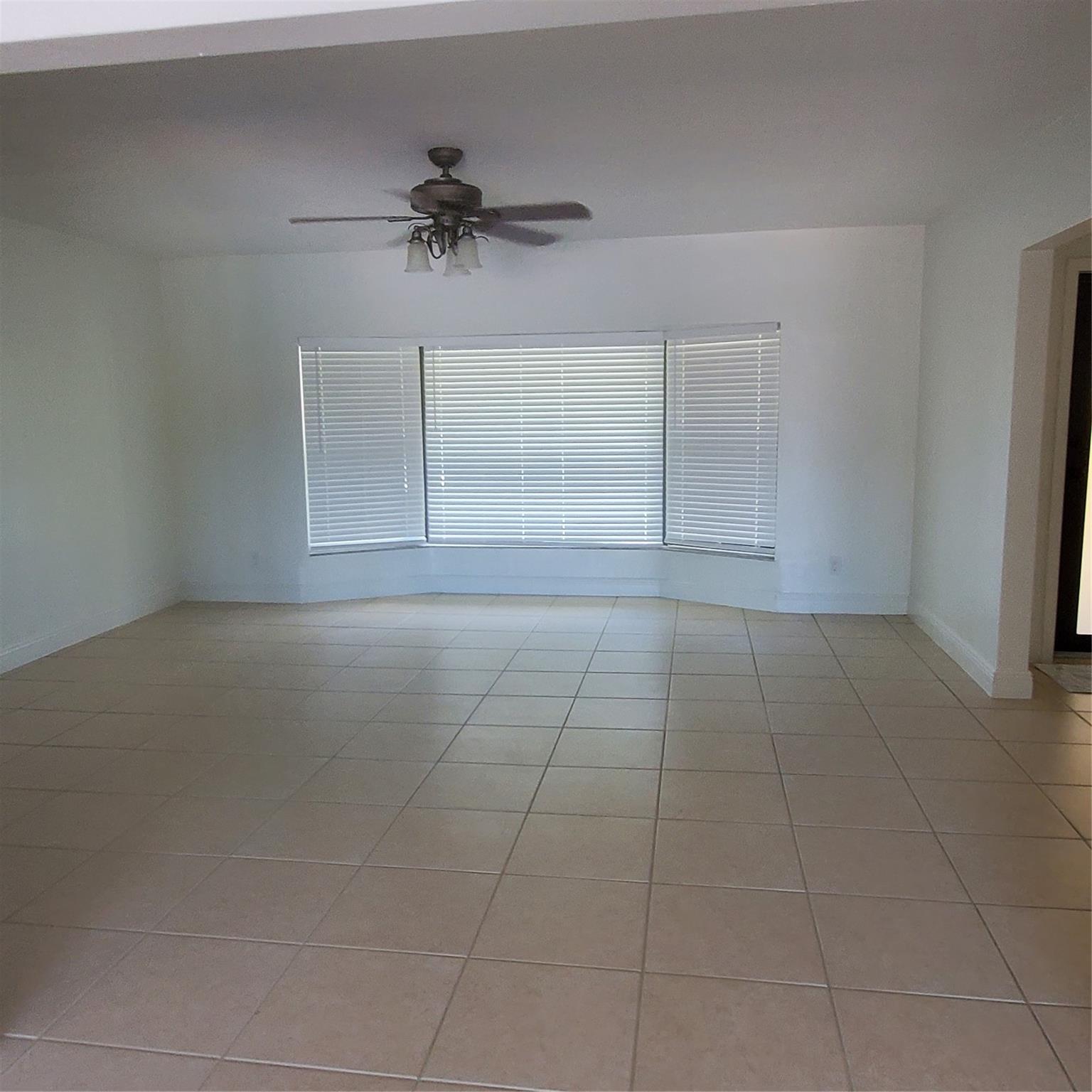 1421 NW 114th Ave