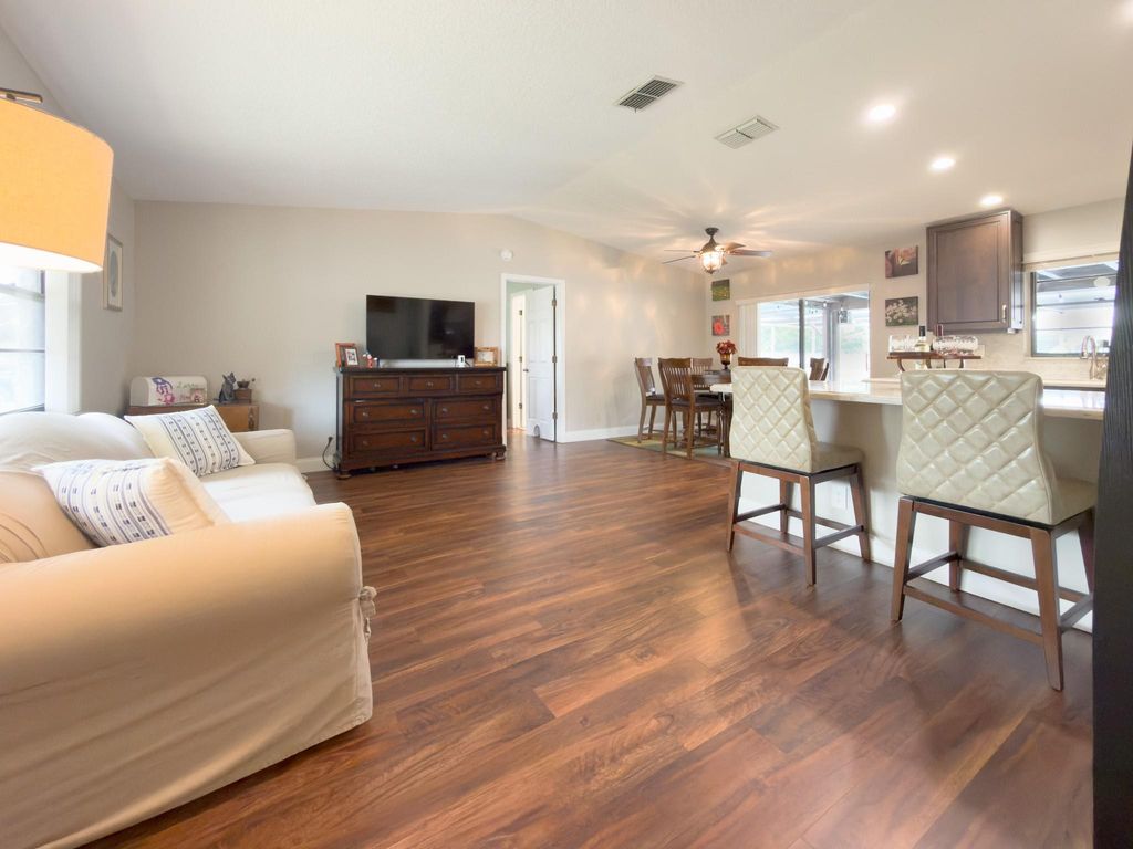 Photo of 4941 SW 10th St, Margate, FL 33068 (MLS # F10539106)