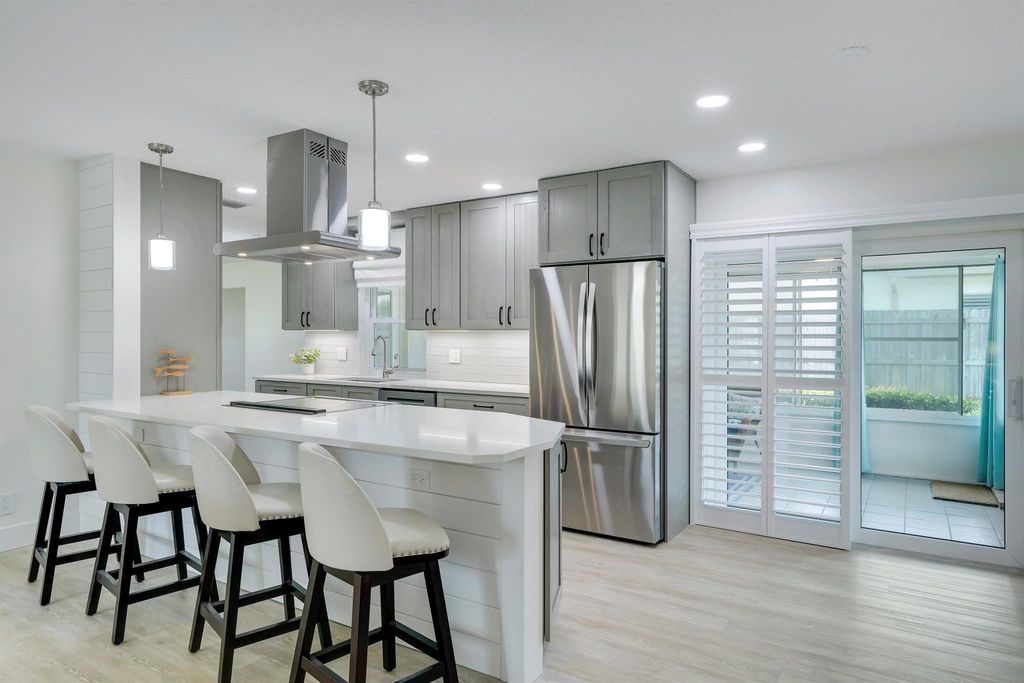 Photo of 4192 Elm Avenue, Palm Beach Gardens, FL 33410 (MLS # R11112213)