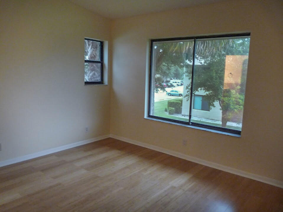 KENSINGTON WALK CONDO - Residential Lease