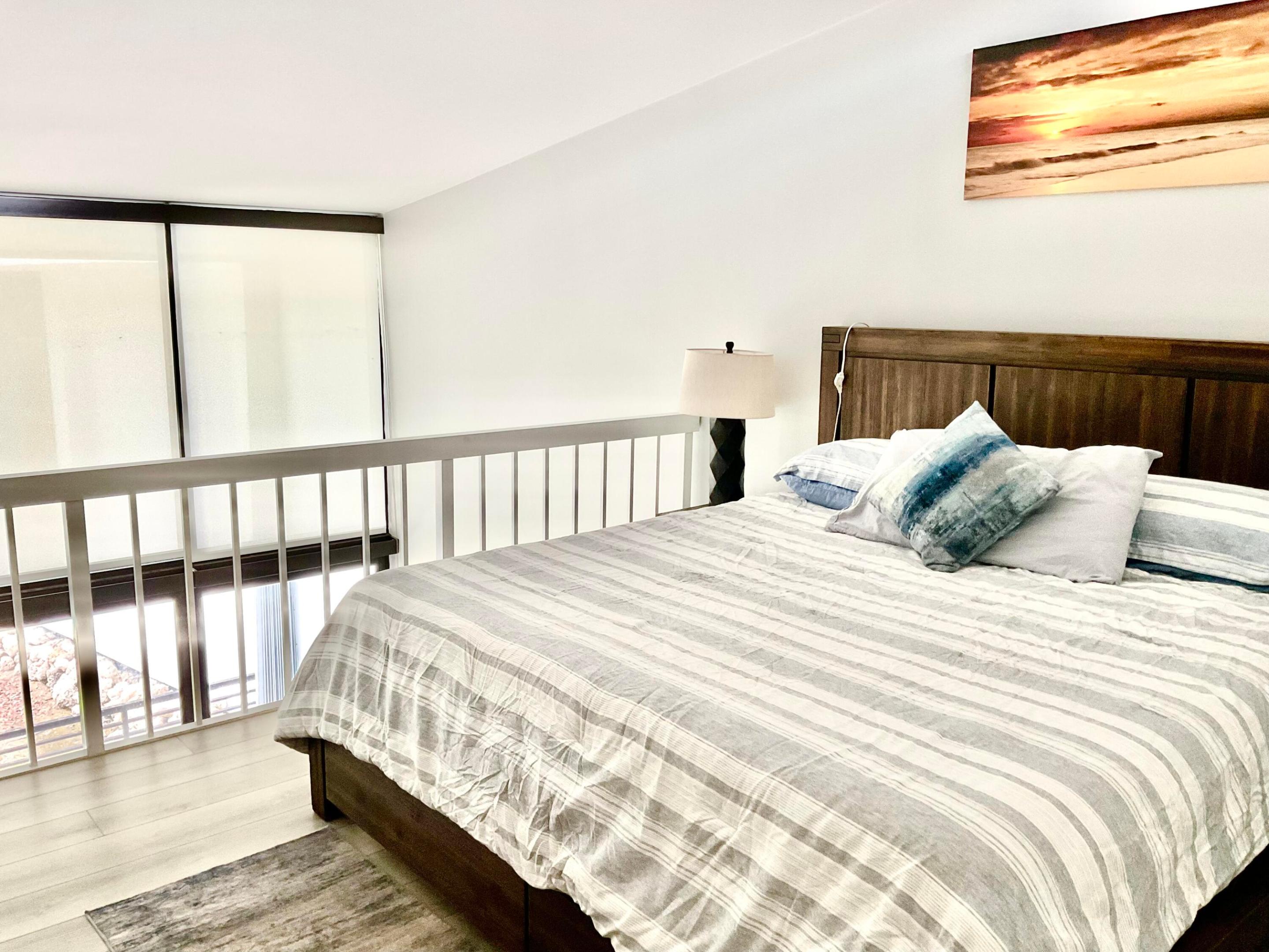 MAYFAIR HOUSE CONDO - Residential