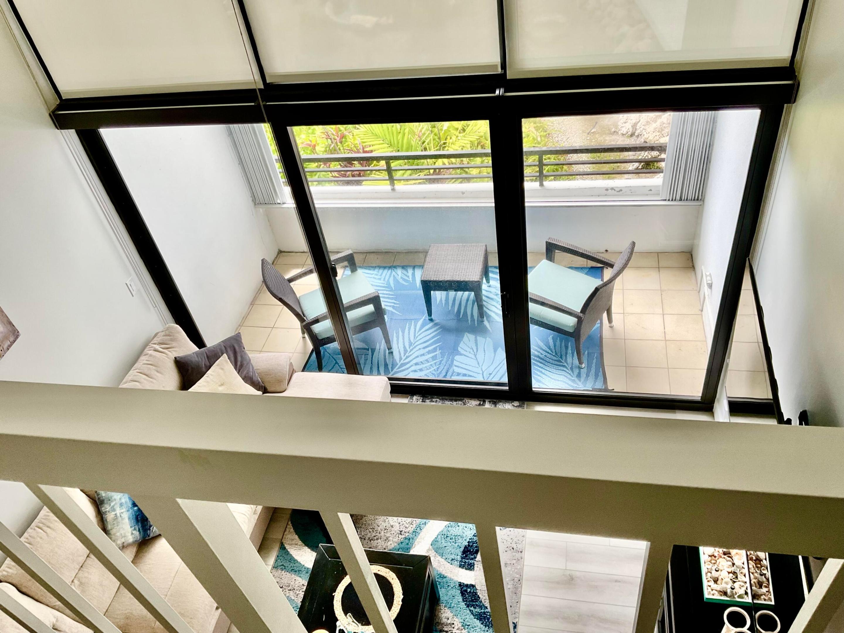 MAYFAIR HOUSE CONDO - Residential