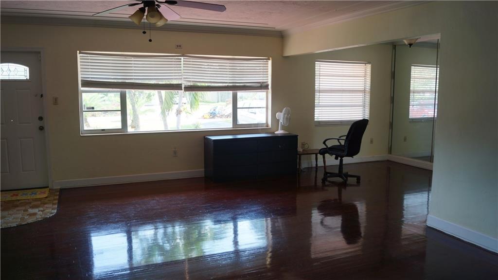 Hollywood Little Ranches - Residential