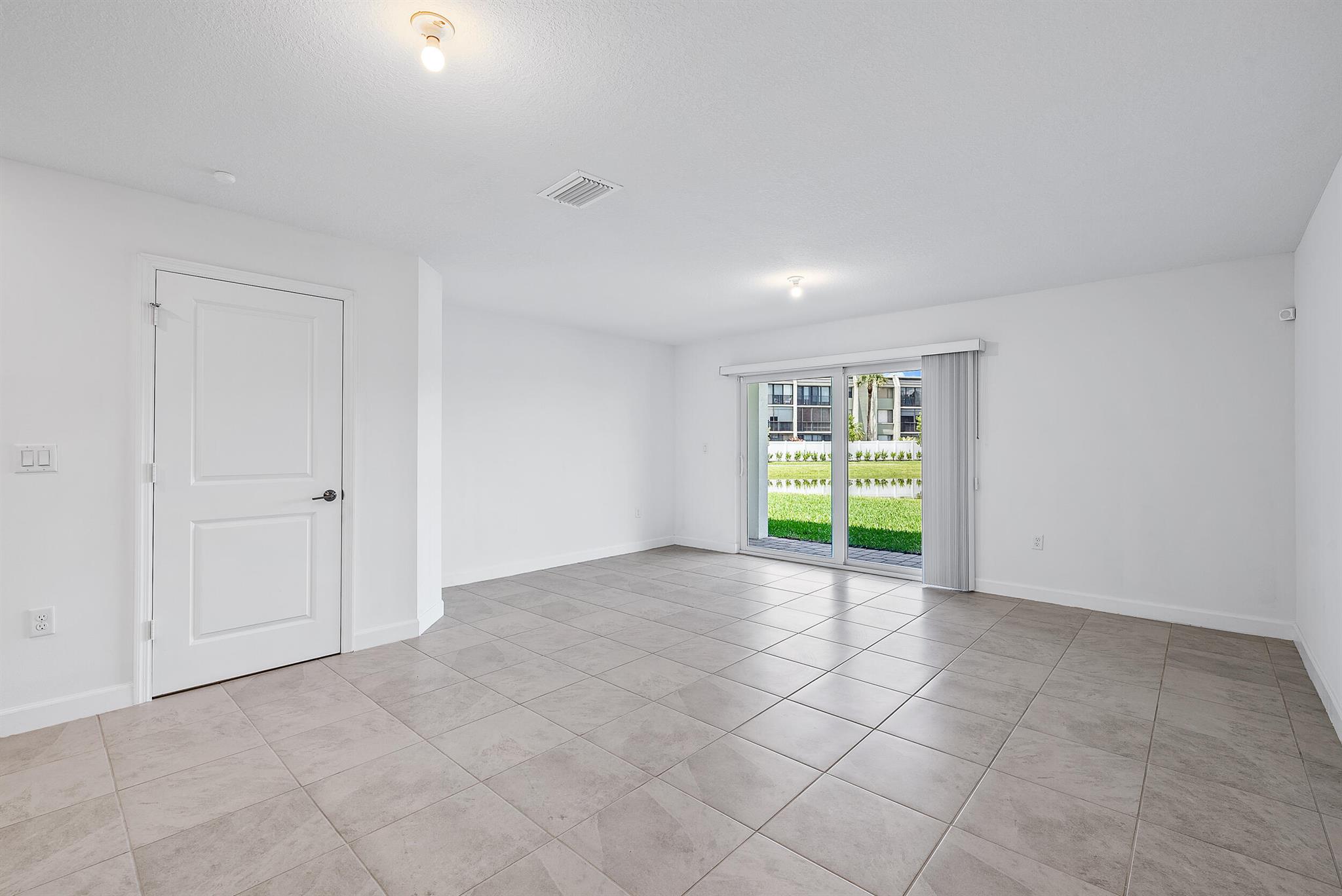 LAKEWOOD COVE - Residential Lease