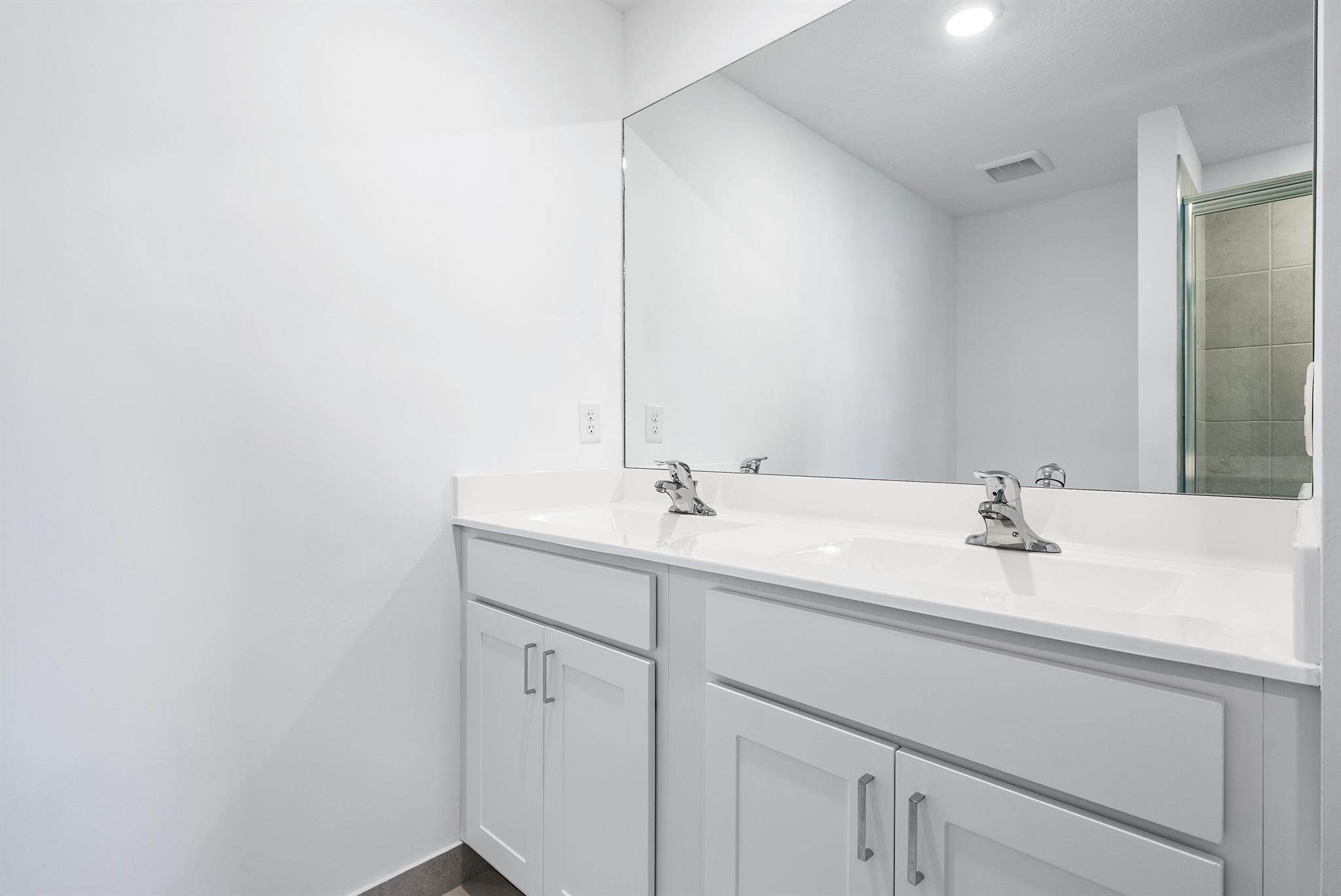 LAKEWOOD COVE - Residential Lease