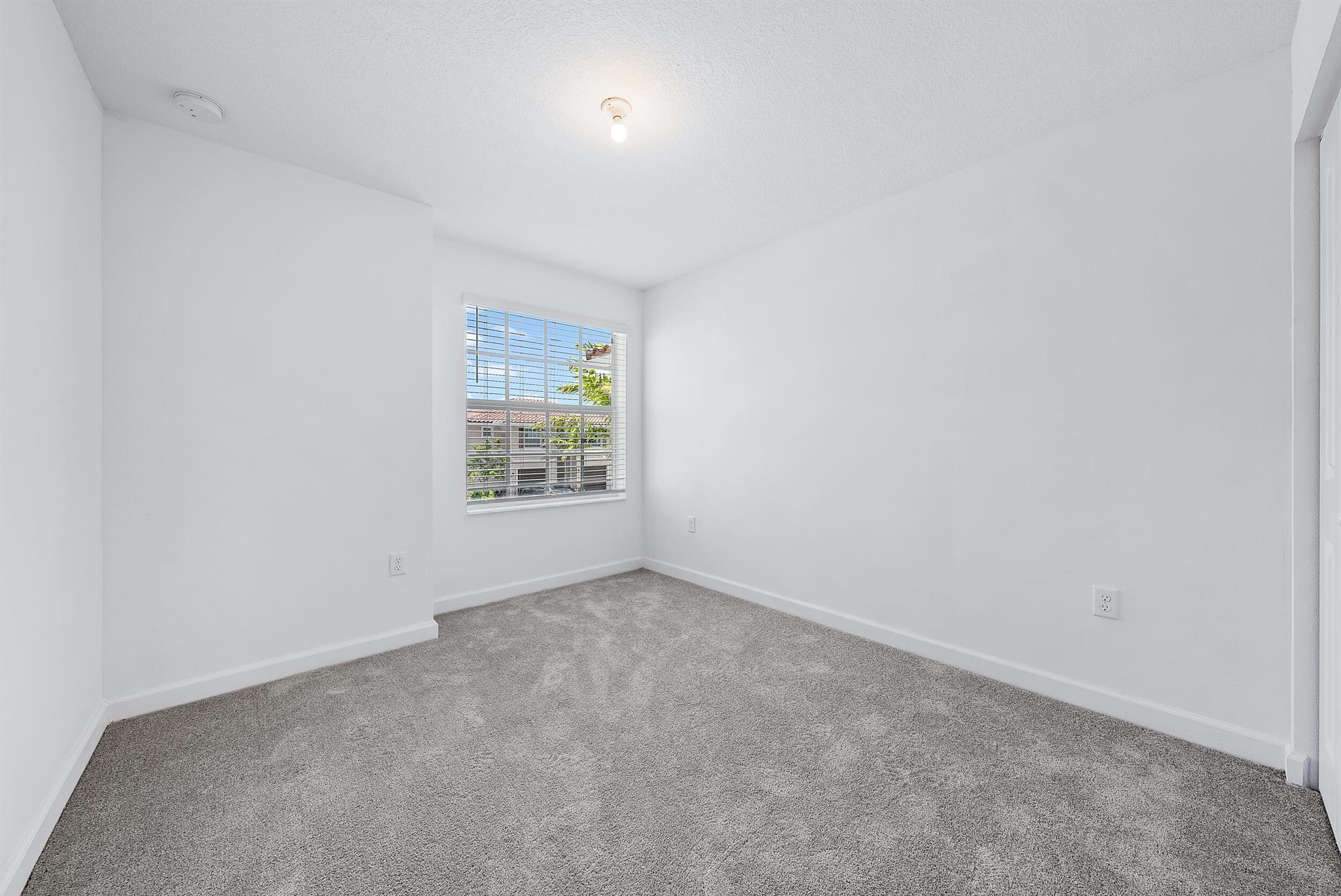 LAKEWOOD COVE - Residential Lease