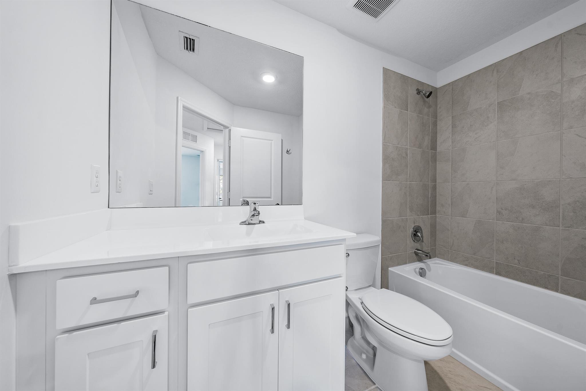 LAKEWOOD COVE - Residential Lease