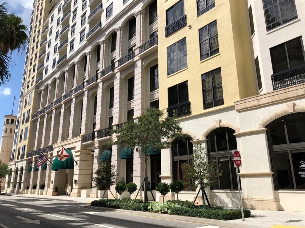 Photo of 801 S Olive Avenue #423, West Palm Beach, FL 33401 (MLS # R10744912)