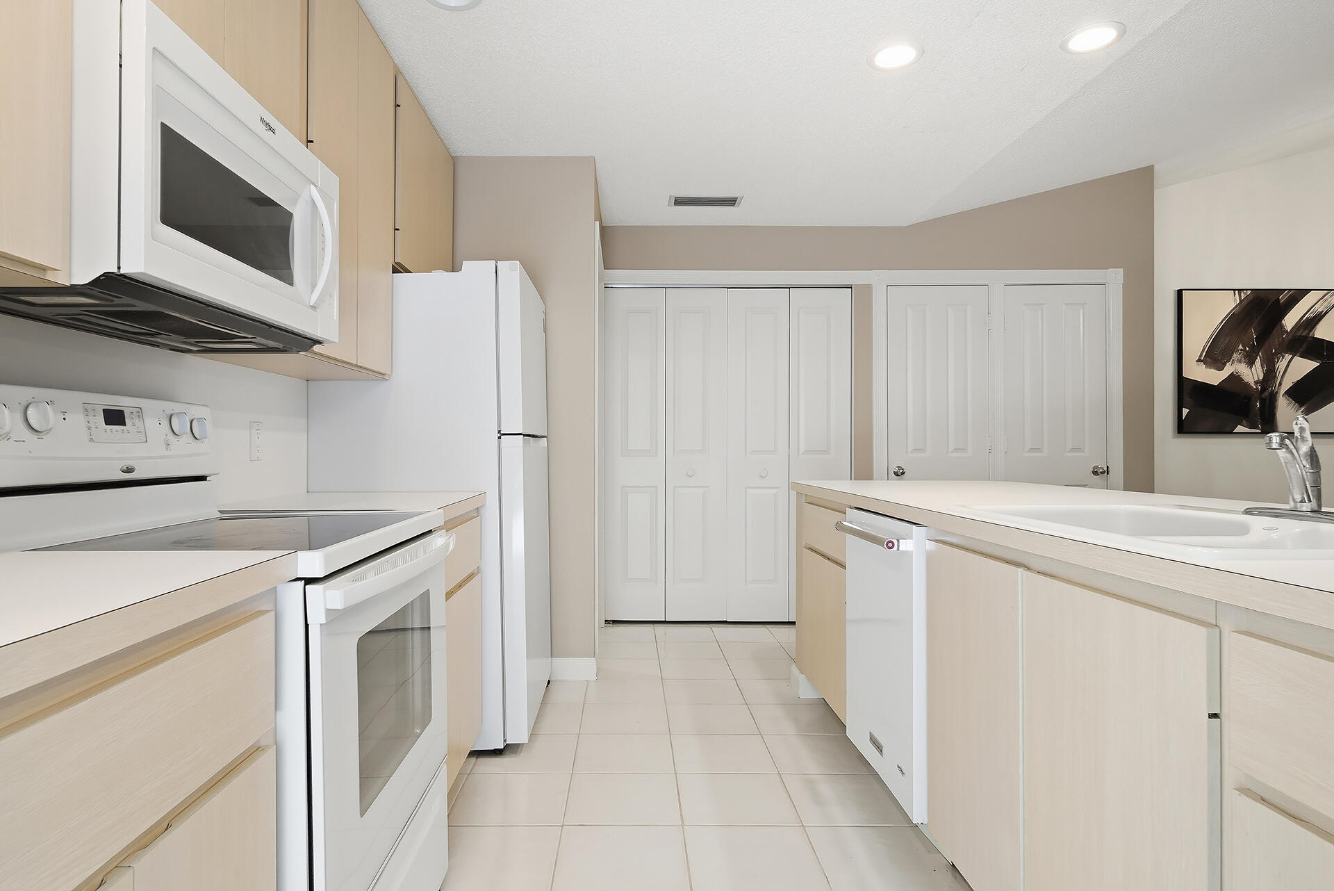 Sun Terrace at The Oaks - Residential