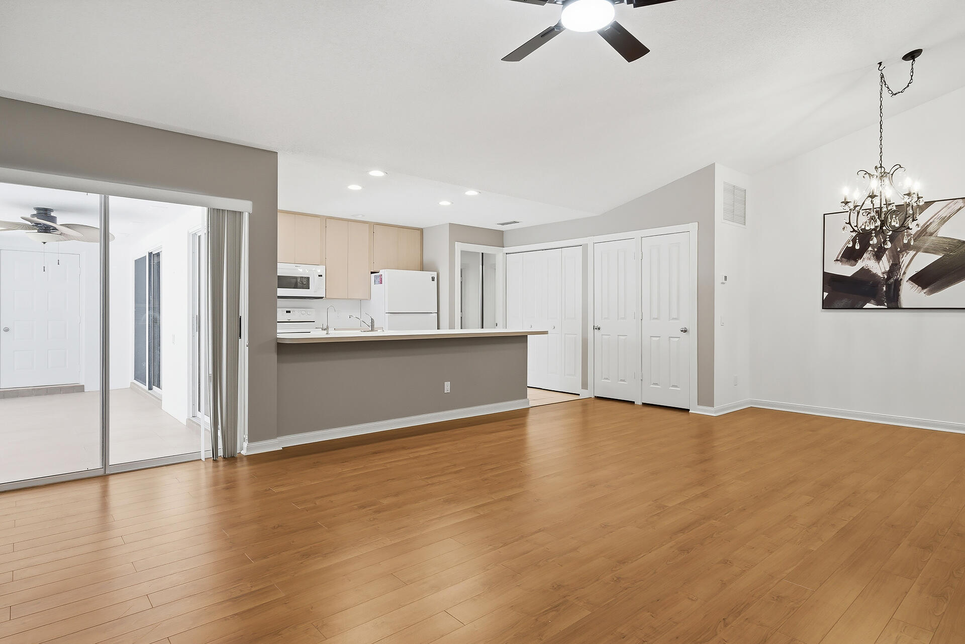 Sun Terrace at The Oaks - Residential