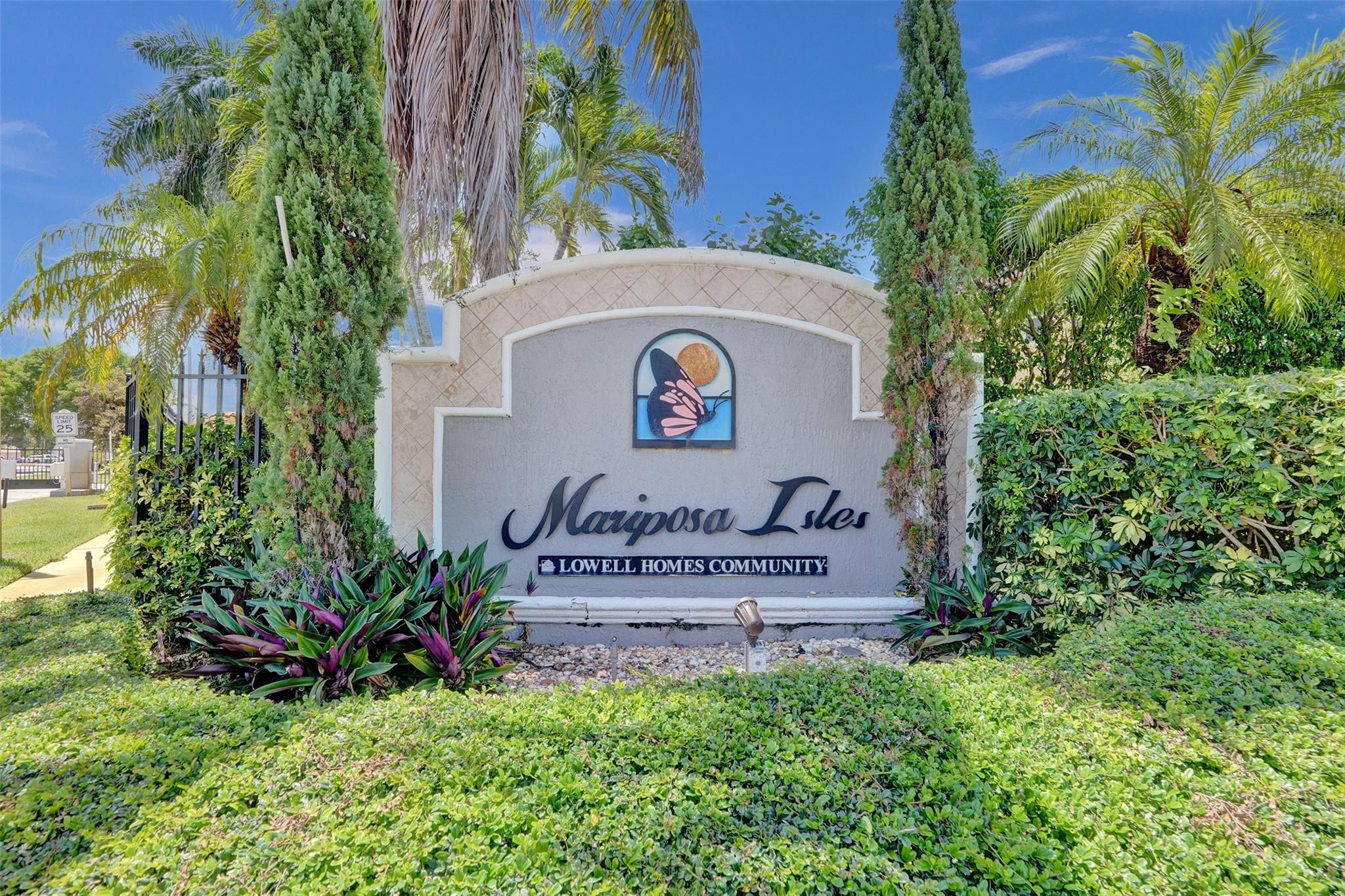 Pod 9 At Monarch Lakes 16 - Residential