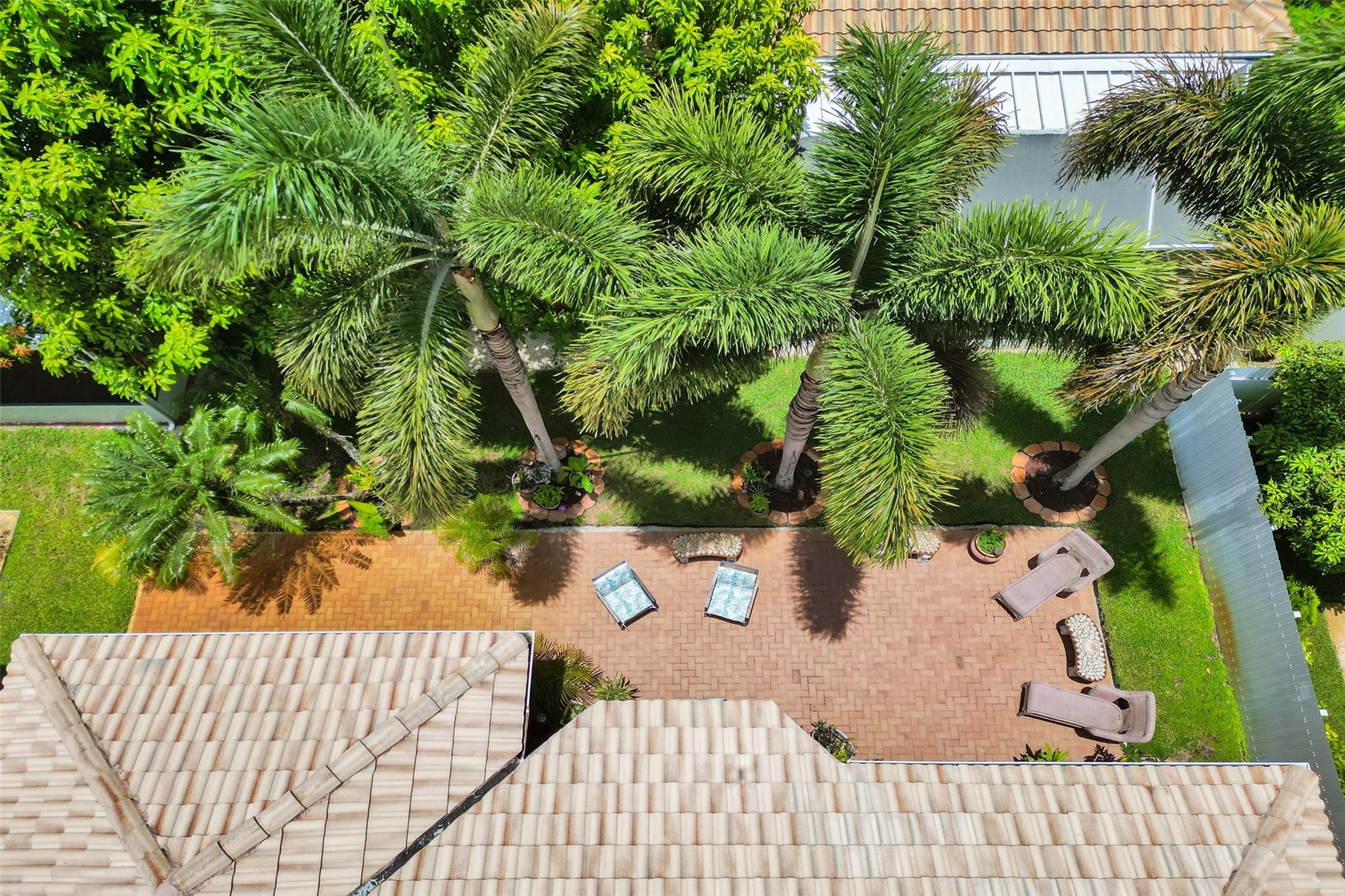 Pod 9 At Monarch Lakes 16 - Residential