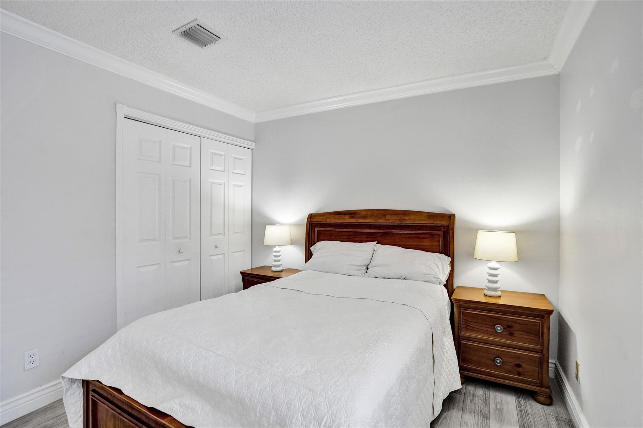 Pod 9 At Monarch Lakes 16 - Residential