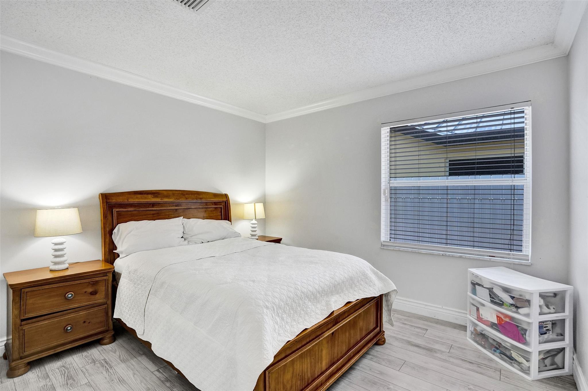 Pod 9 At Monarch Lakes 16 - Residential