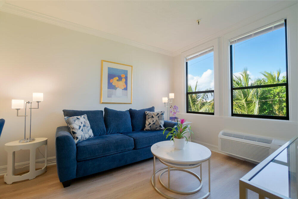 PALM BEACH HOTEL CONDO - Residential