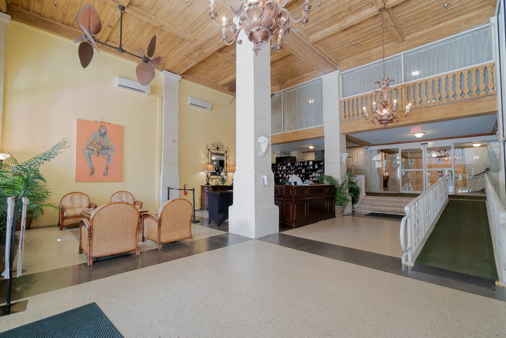 PALM BEACH HOTEL CONDO - Residential