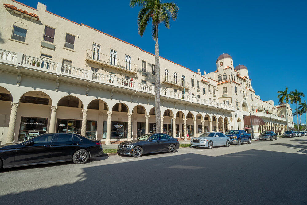PALM BEACH HOTEL CONDO - Residential