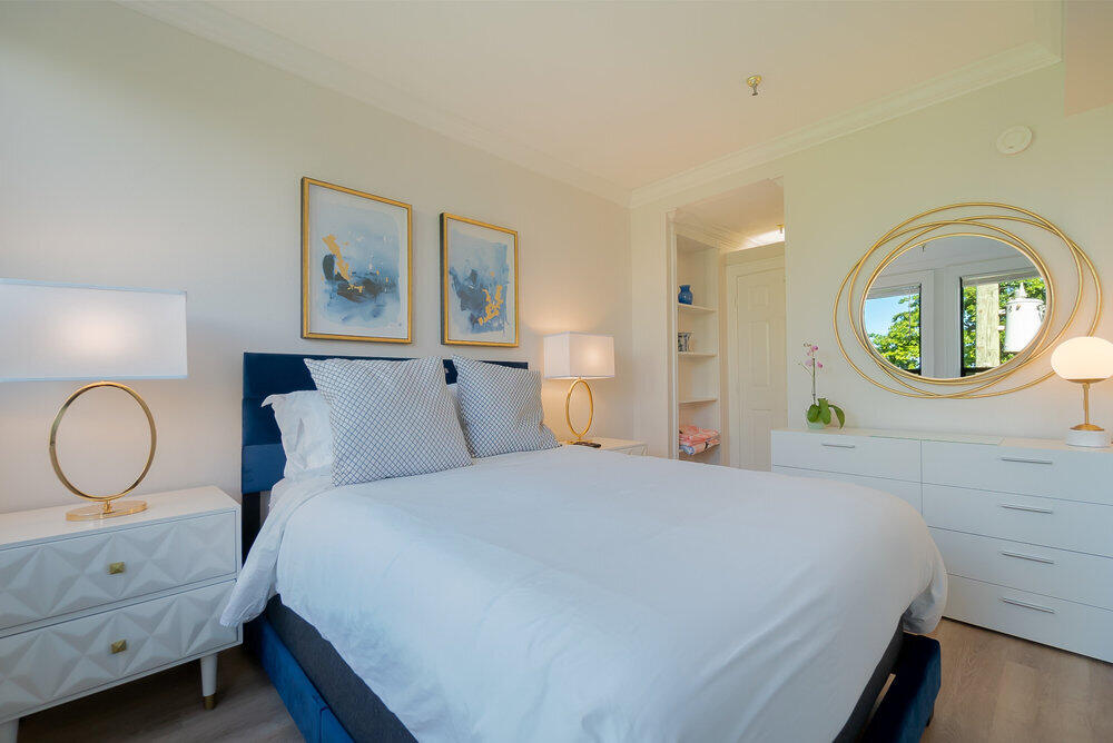 PALM BEACH HOTEL CONDO - Residential