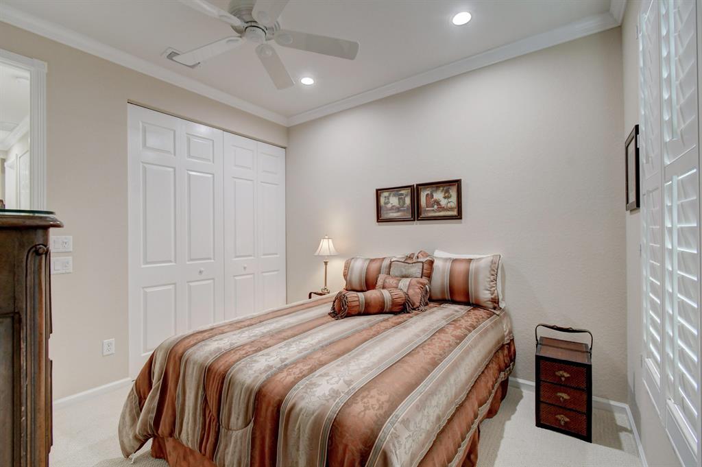 VALENCIA FALLS 9 - Residential