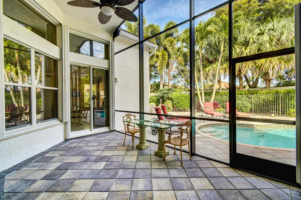 VALENCIA FALLS 9 - Residential