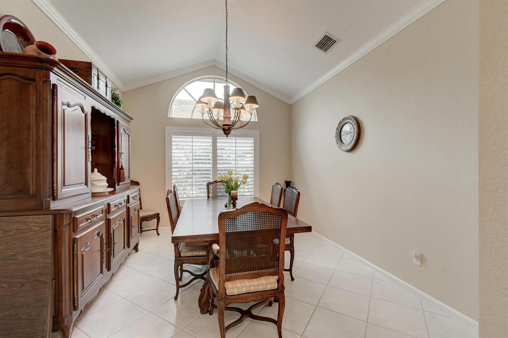 VALENCIA FALLS 9 - Residential