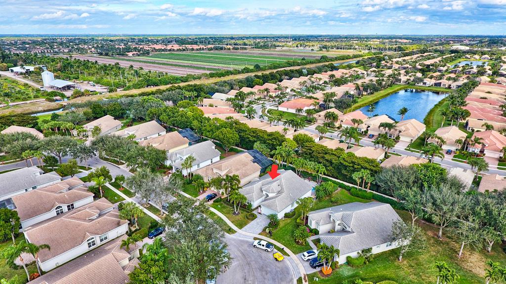 VALENCIA FALLS 9 - Residential