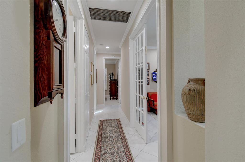 VALENCIA FALLS 9 - Residential