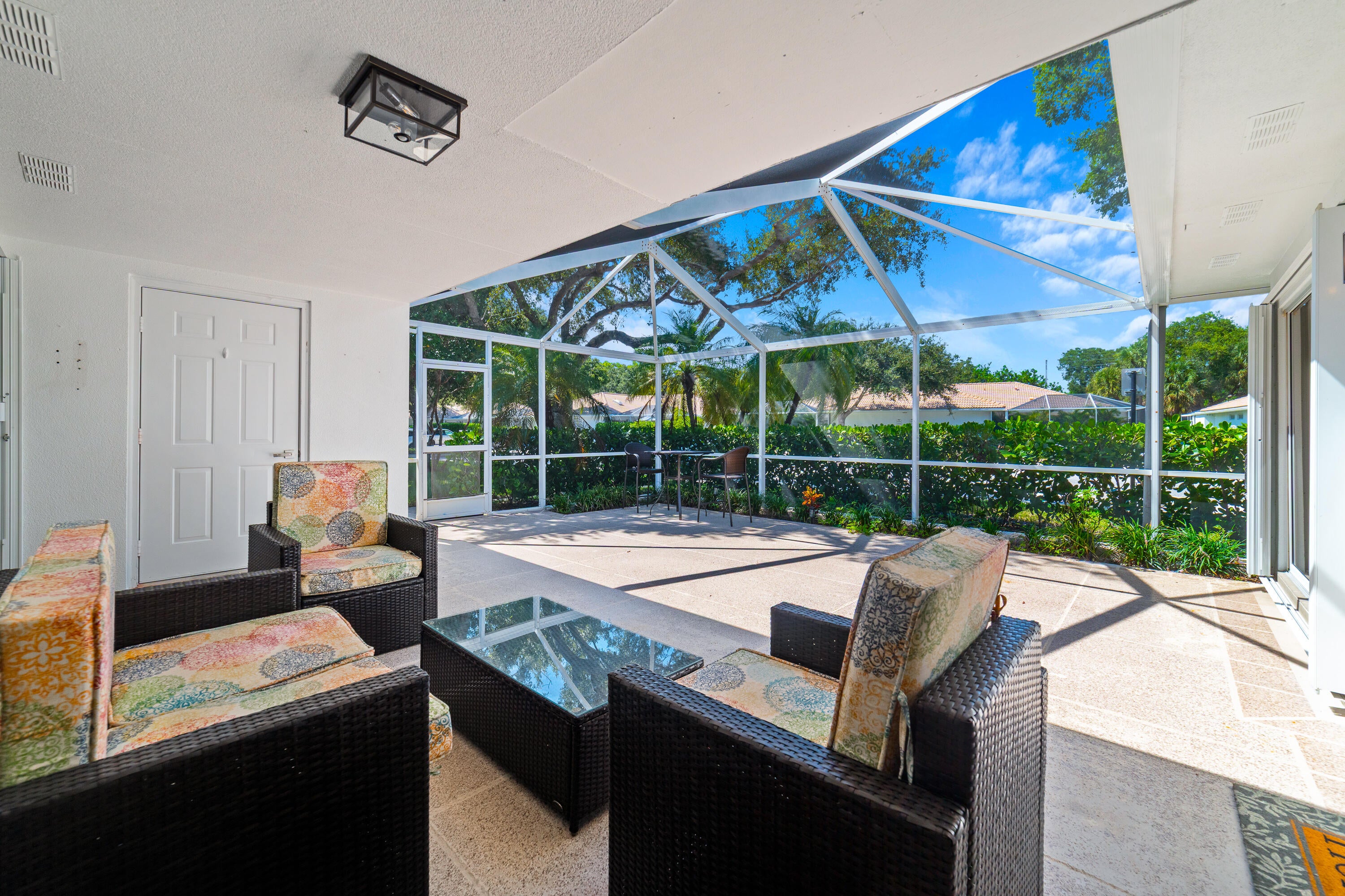 2301 PIN OAK Court