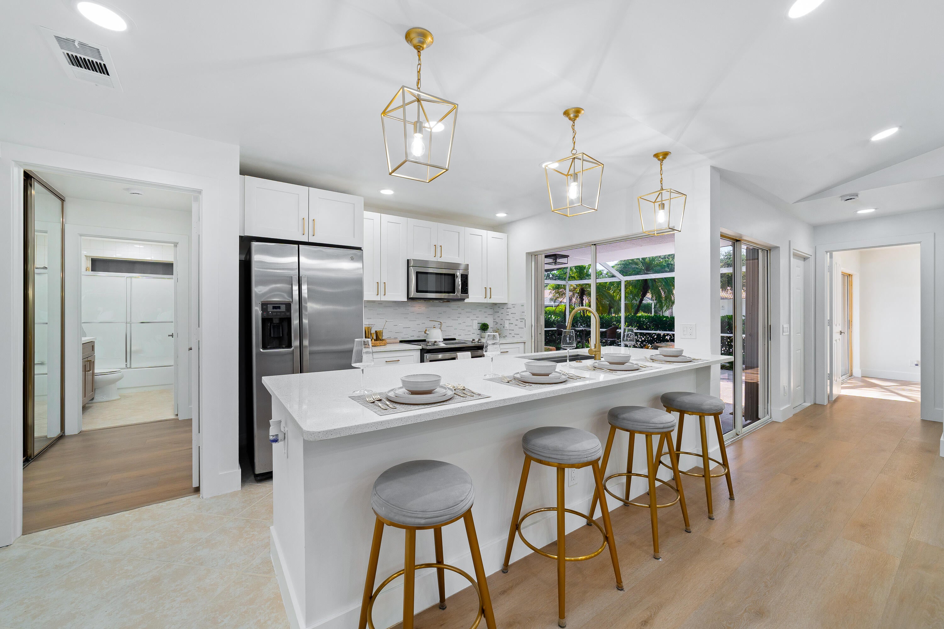2301 PIN OAK Court