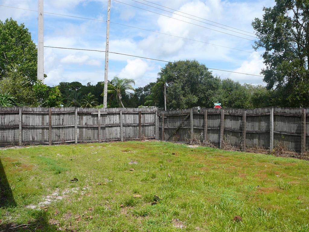 LAKEWOOD PARK UNIT 1 - Residential