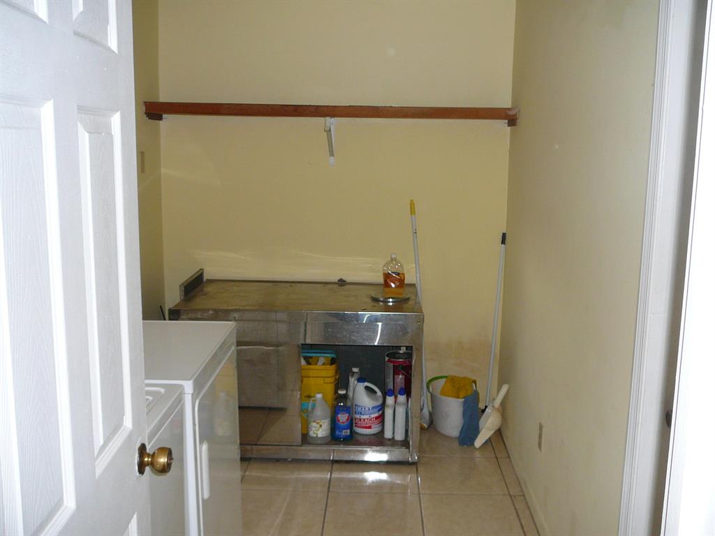 LAKEWOOD PARK UNIT 1 - Residential