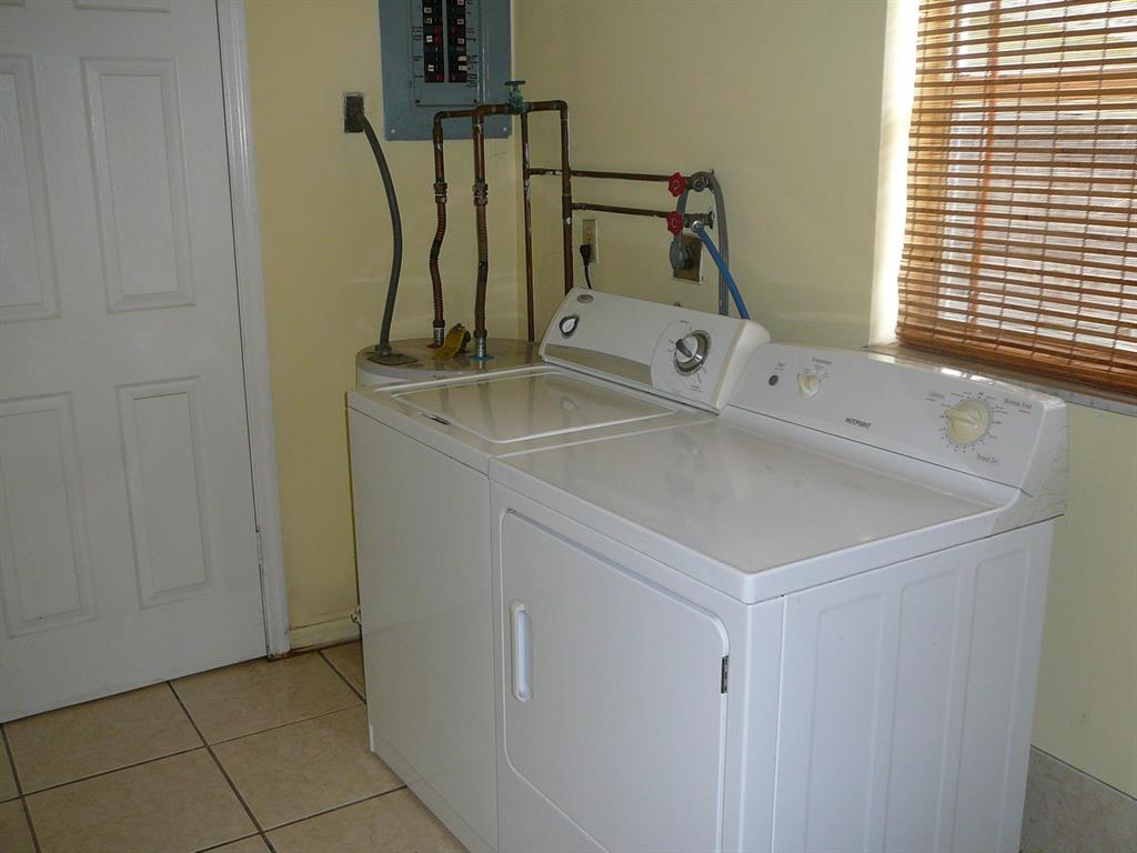 LAKEWOOD PARK UNIT 1 - Residential