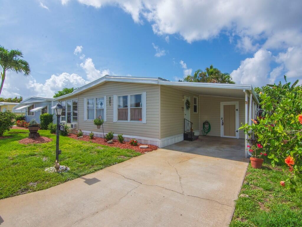 Pinelake Village - Residential