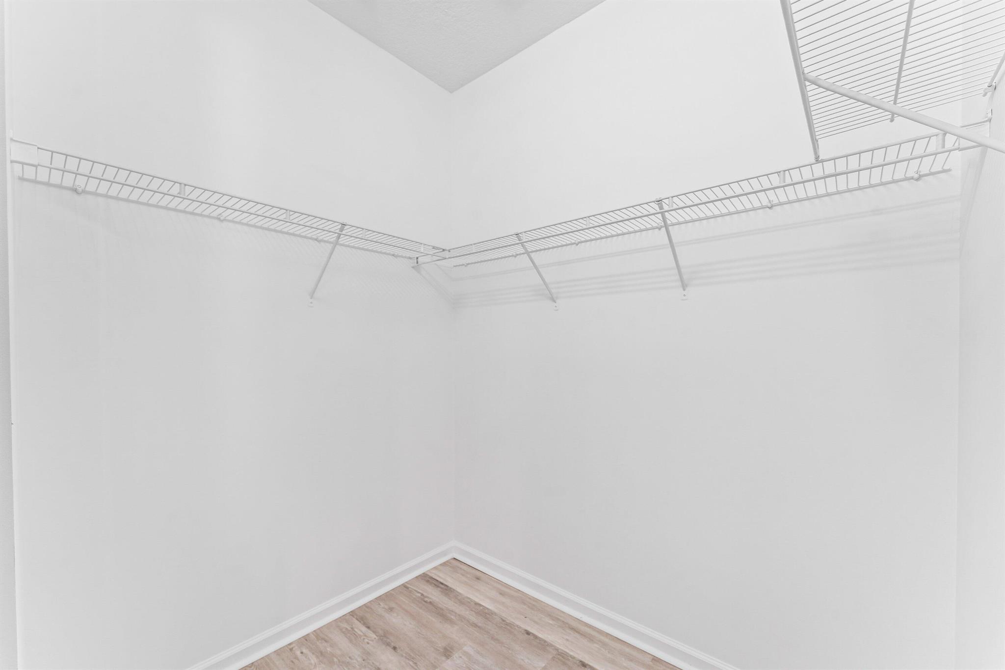 PALM BEACH PLANTATION - Residential Lease