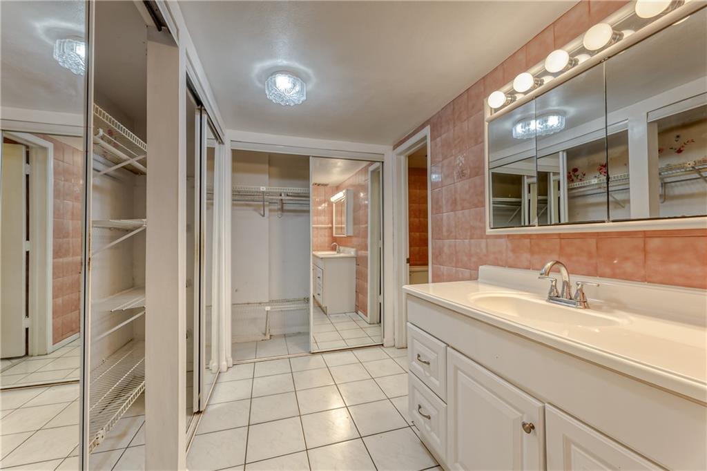 ROCAILLE CONDO APTS - Residential