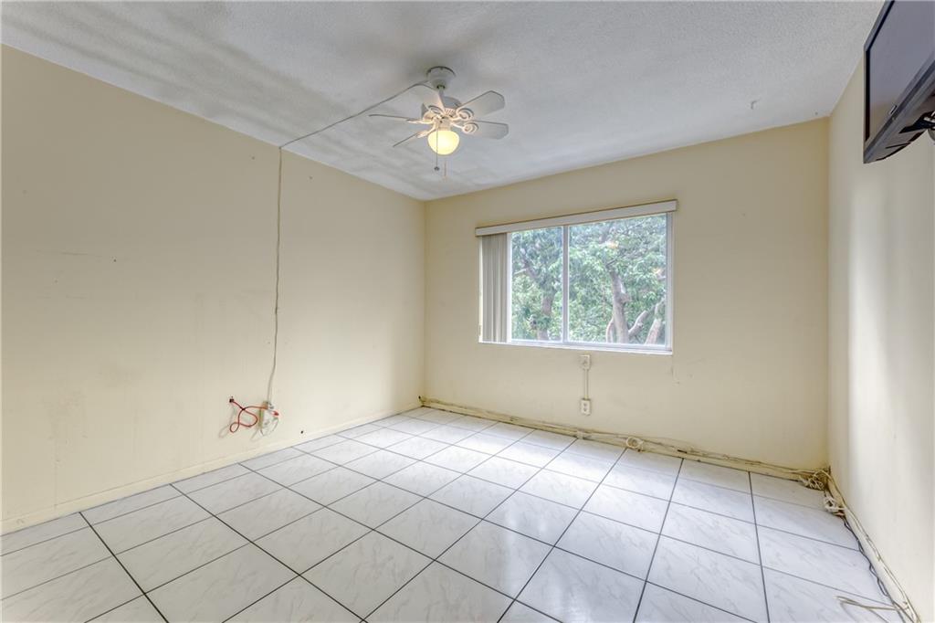 ROCAILLE CONDO APTS - Residential