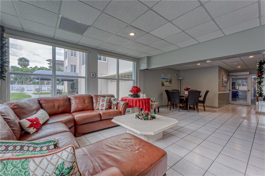 ROCAILLE CONDO APTS - Residential
