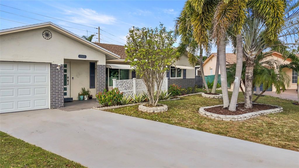 Photo of 7013 NW 99th Way, Tamarac, FL 33321 (MLS # F10537993)
