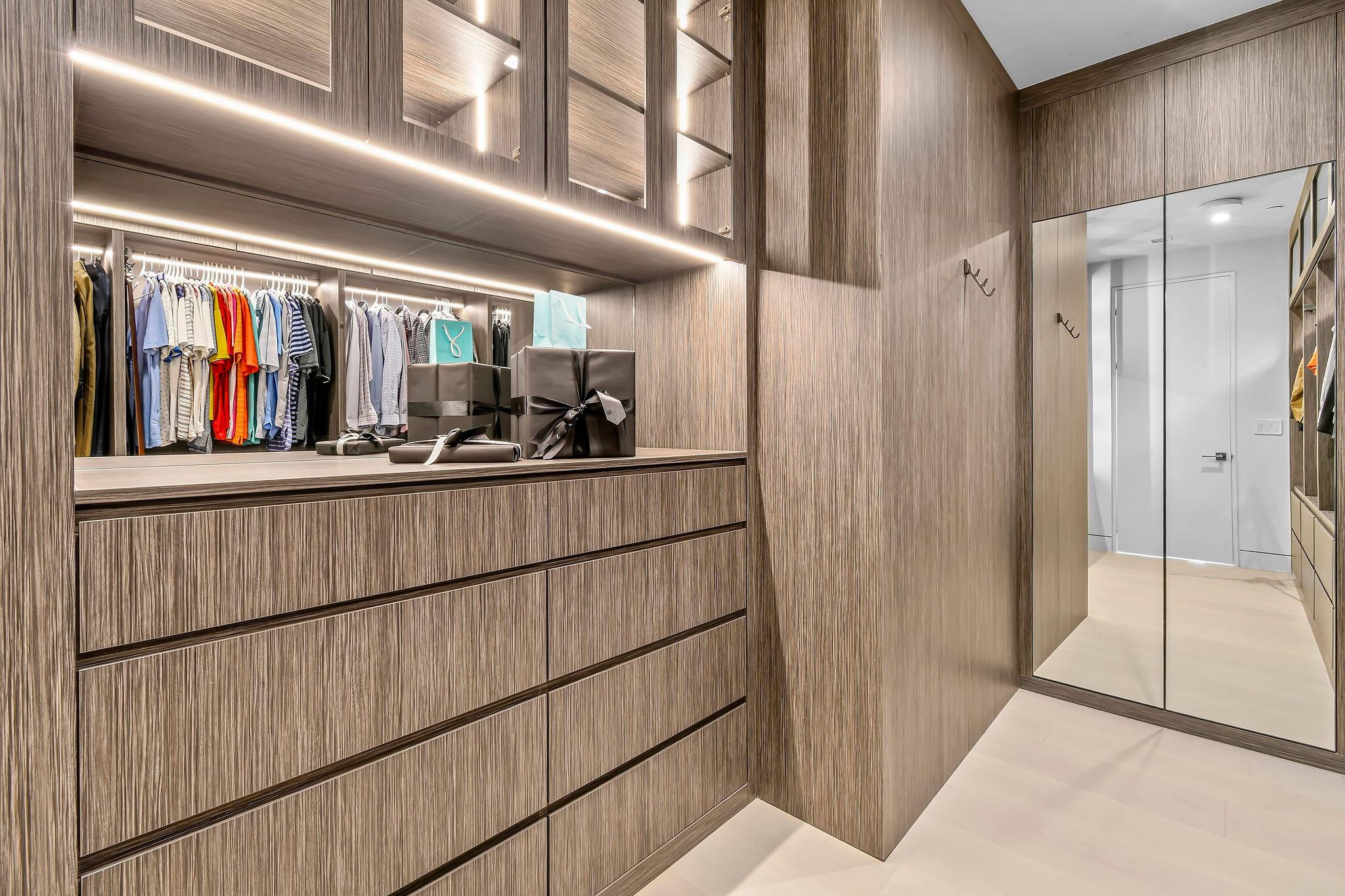 PANTHER NATIONAL AT AVENI - Residential
