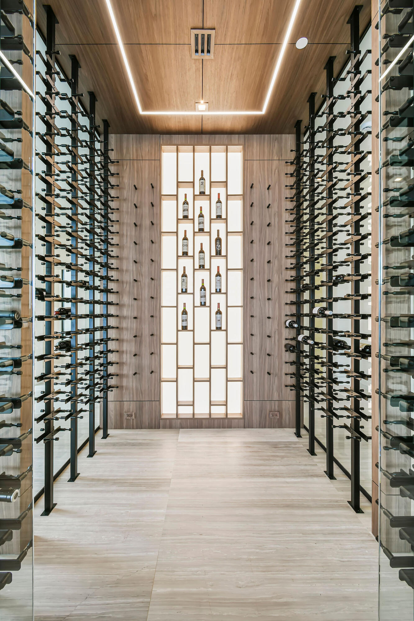 PANTHER NATIONAL AT AVENIR POD - Residential