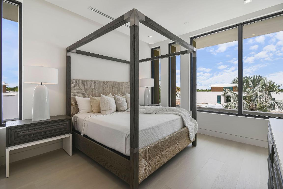 PANTHER NATIONAL AT AVENIR POD - Residential