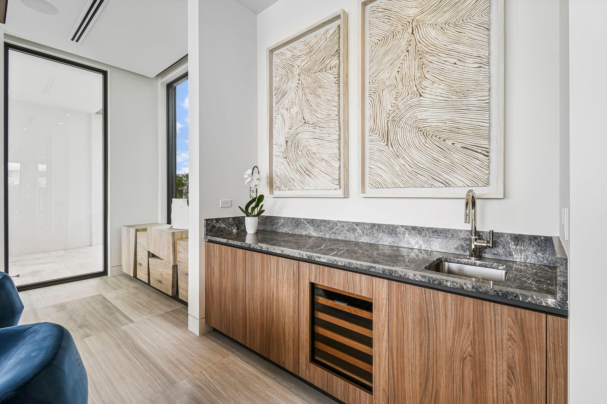 PANTHER NATIONAL AT AVENI - Residential