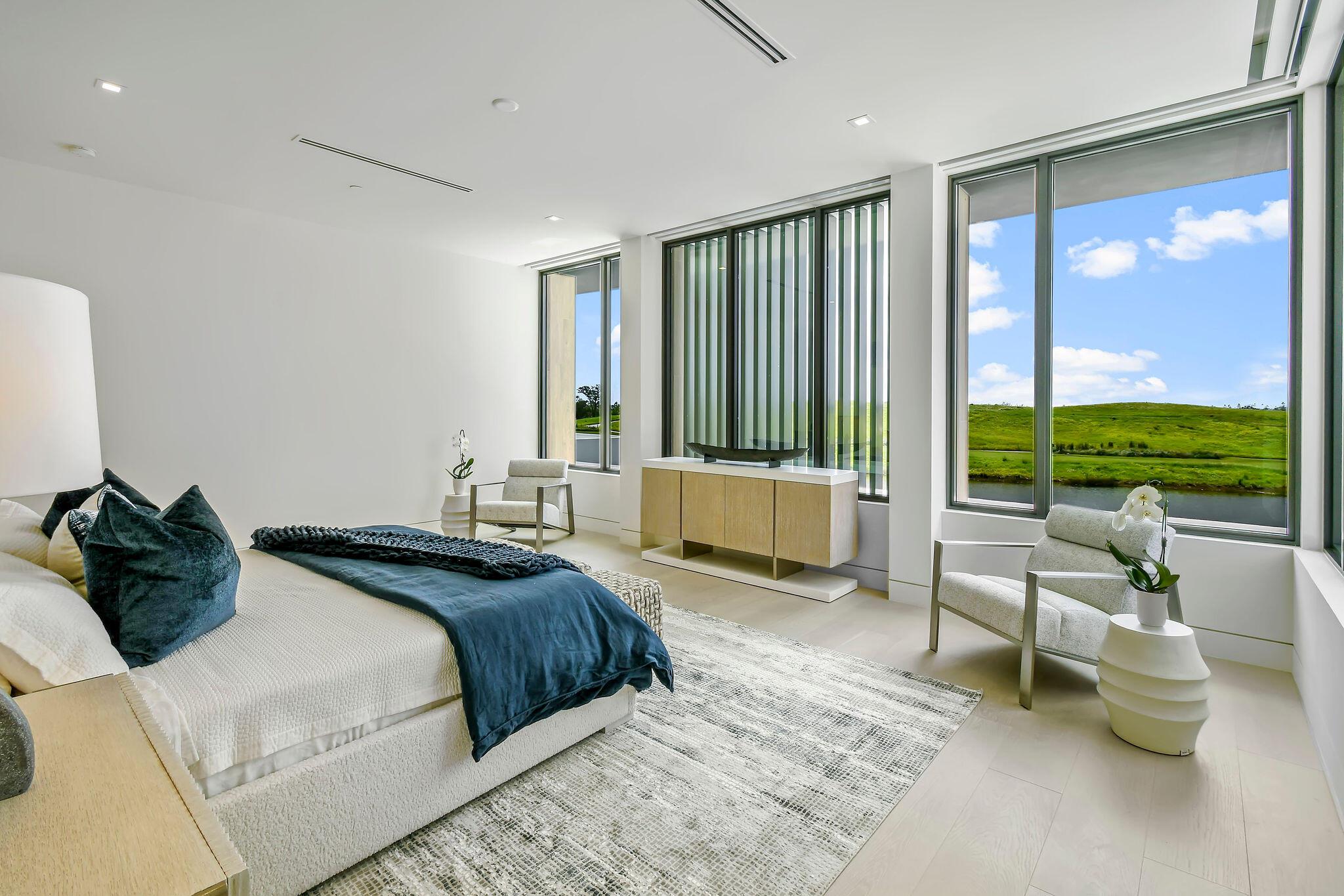 PANTHER NATIONAL AT AVENI - Residential