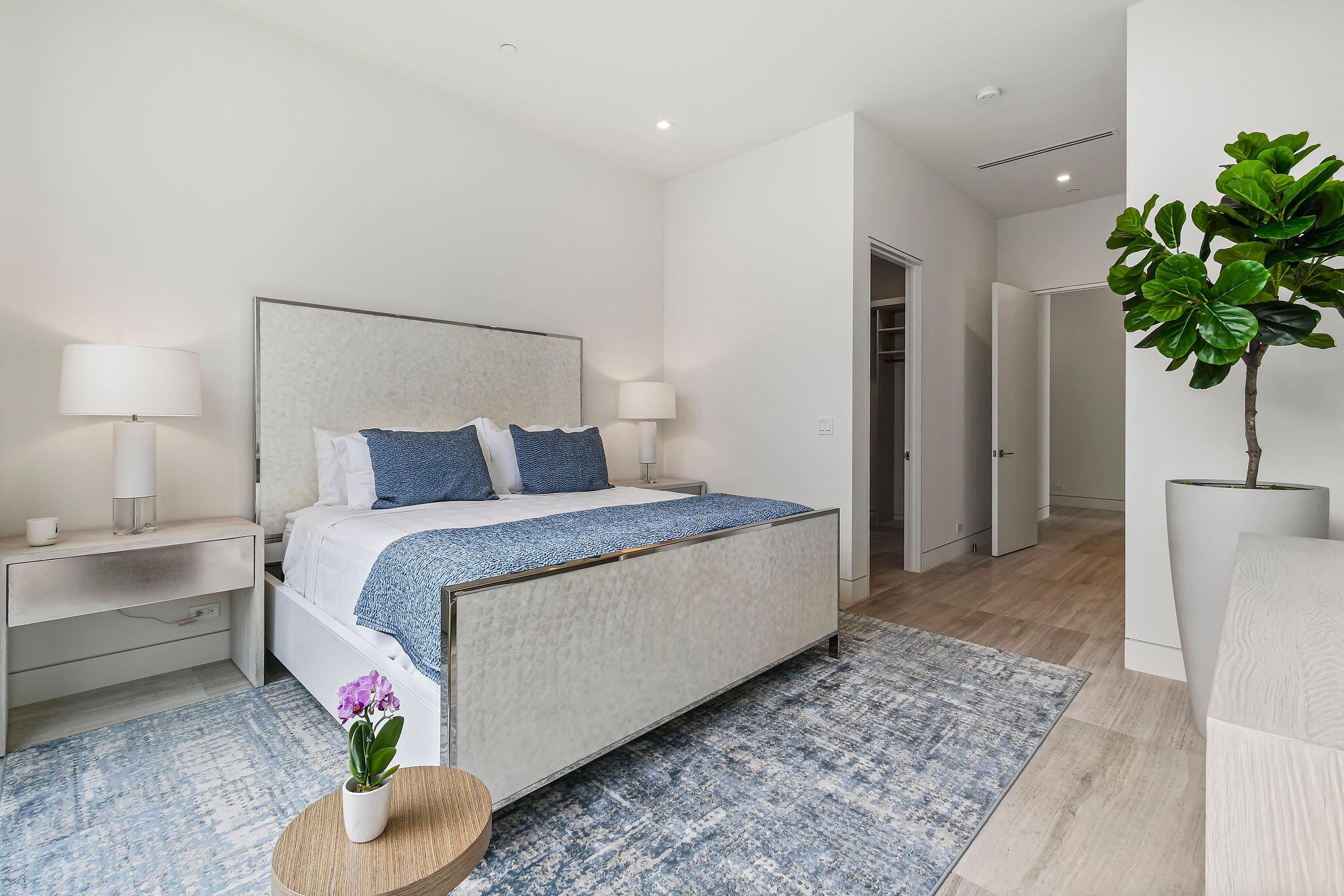 PANTHER NATIONAL AT AVENI - Residential
