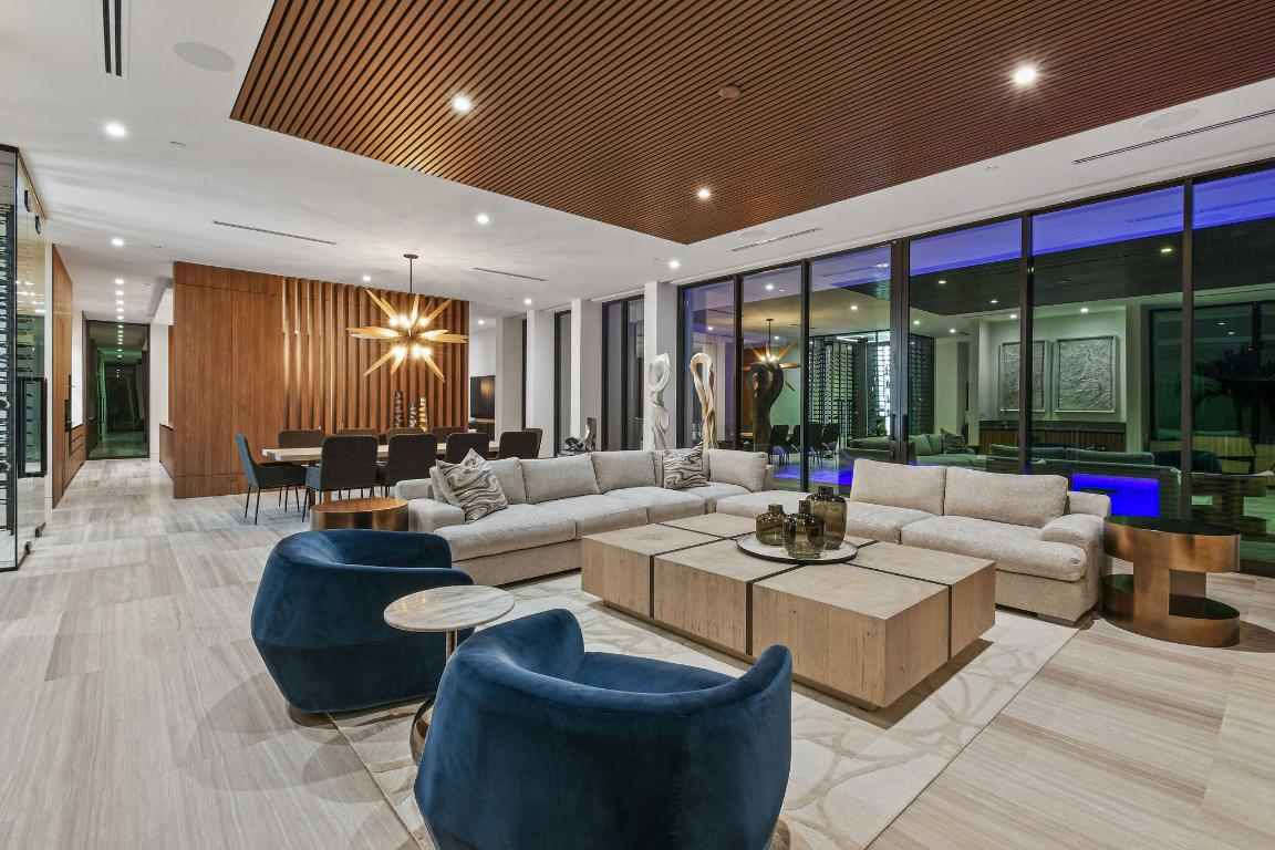 PANTHER NATIONAL AT AVENIR POD - Residential